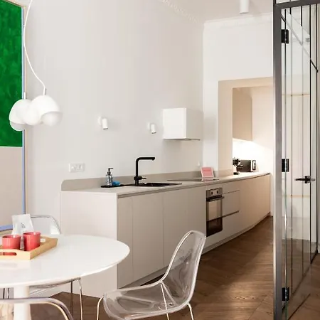 Apartment Swanky Residence, 4 Stars, Centre, Free Parking *