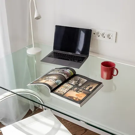 Apartment Swanky Residence, 4 Stars, Centre, Free Parking *