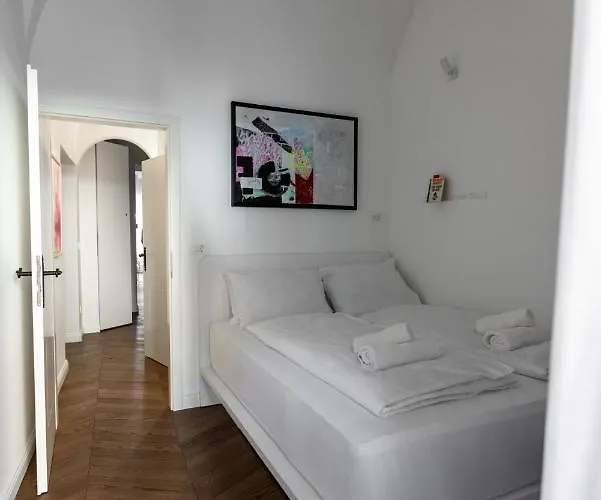 Swanky Residence, 4 Stars, Centre ليوبليانا