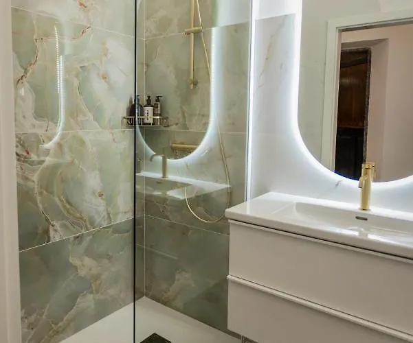 Swanky Residence, 4 Stars, Centre ليوبليانا