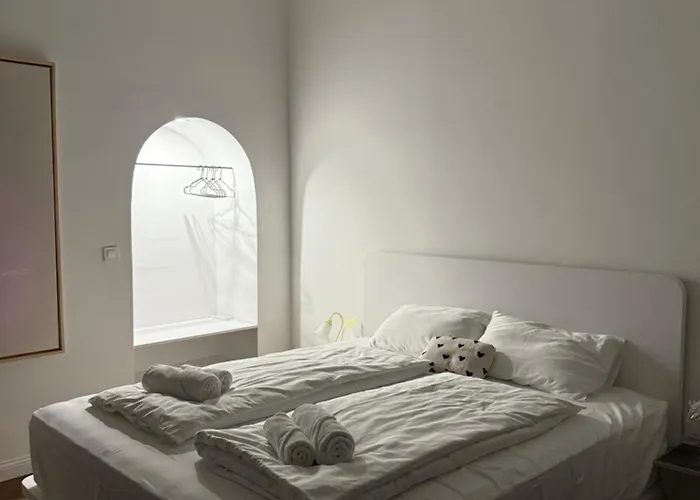 Swanky Residence, 4 Stars, Centre Daire